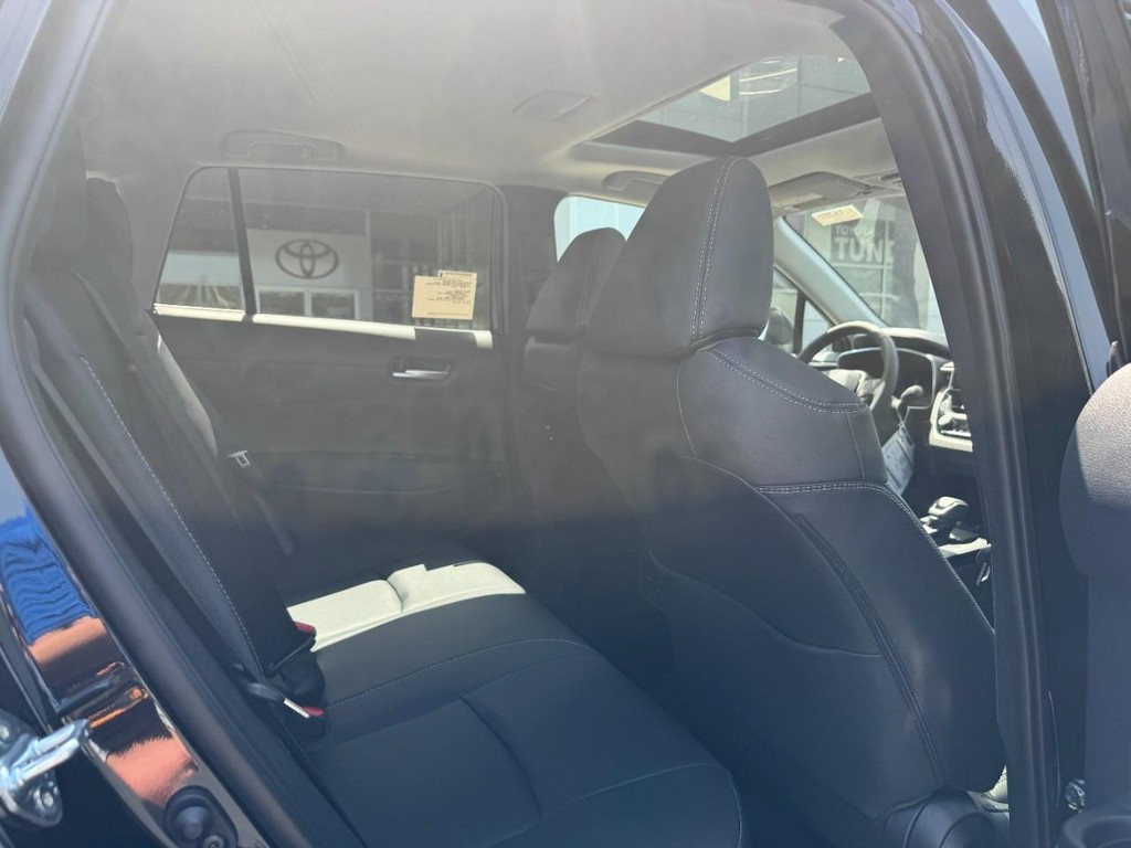 Toyota 4Runner Vehicle Image 6