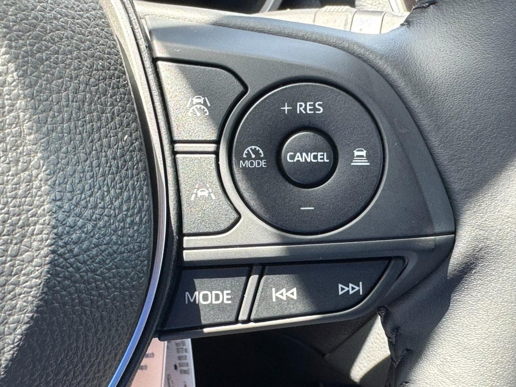 Toyota 4Runner Vehicle Image 14