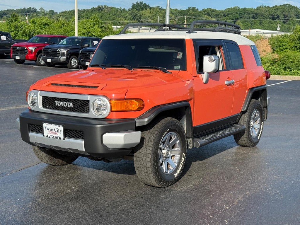 Toyota FJ Cruiser Vehicle Image 8
