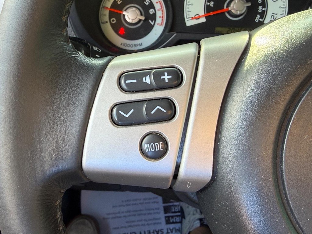 Toyota FJ Cruiser Vehicle Image 15