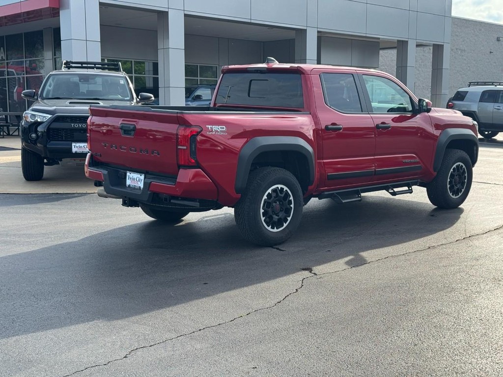 Toyota Tacoma 4WD Vehicle Image 3