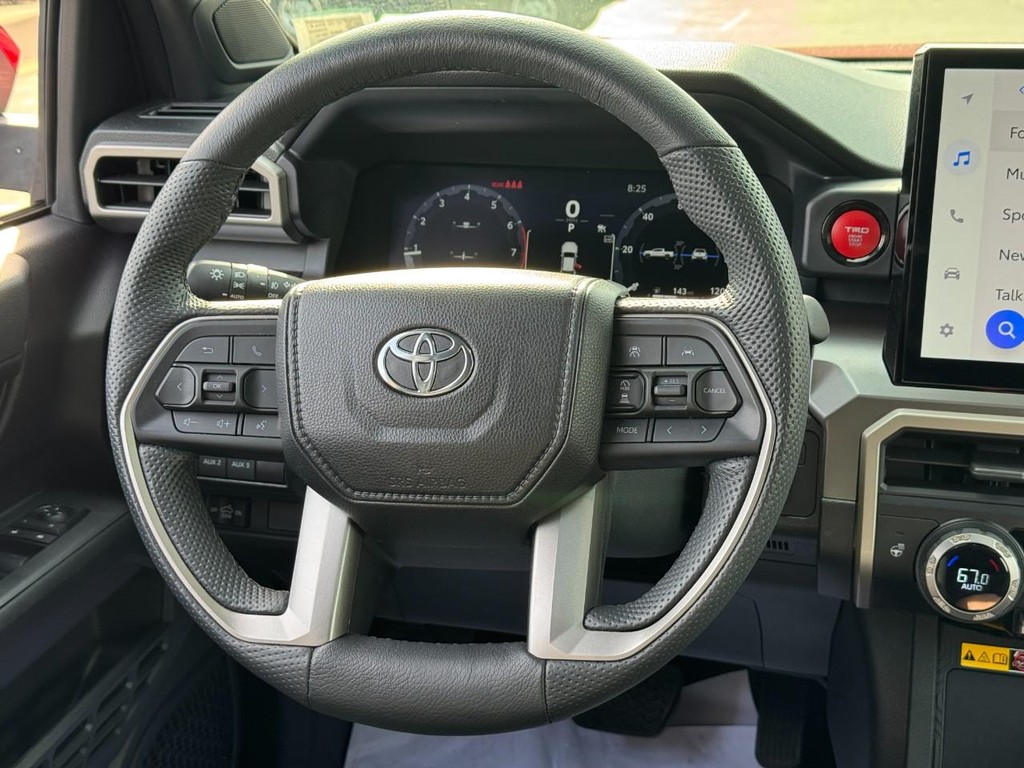 Toyota Tacoma 4WD Vehicle Image 12