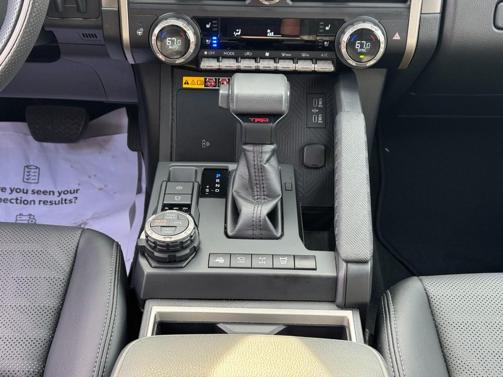 Toyota Tacoma 4WD Vehicle Image 14