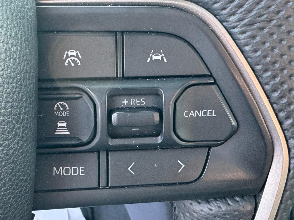 Toyota Tacoma 4WD Vehicle Image 18
