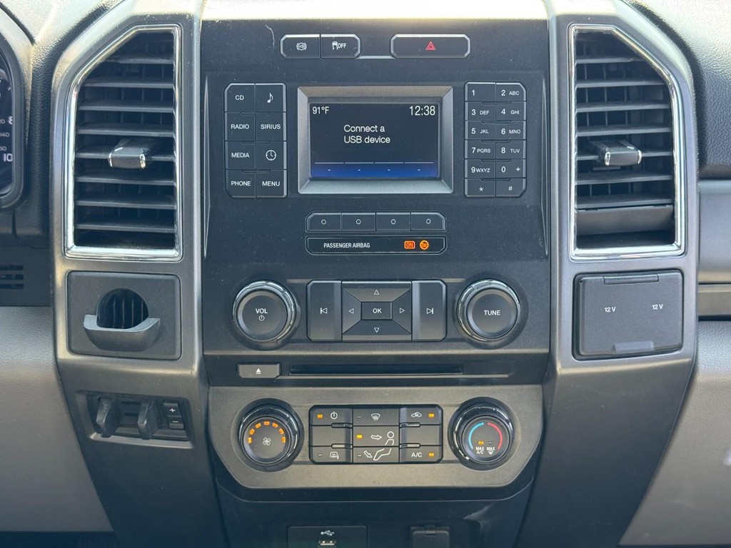 Ford Super Duty F-250 SRW Vehicle Image 14