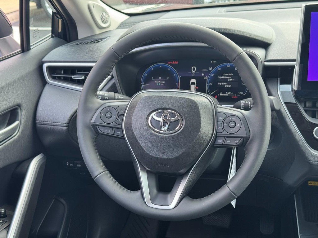 Toyota Corolla Cross Vehicle Image 8