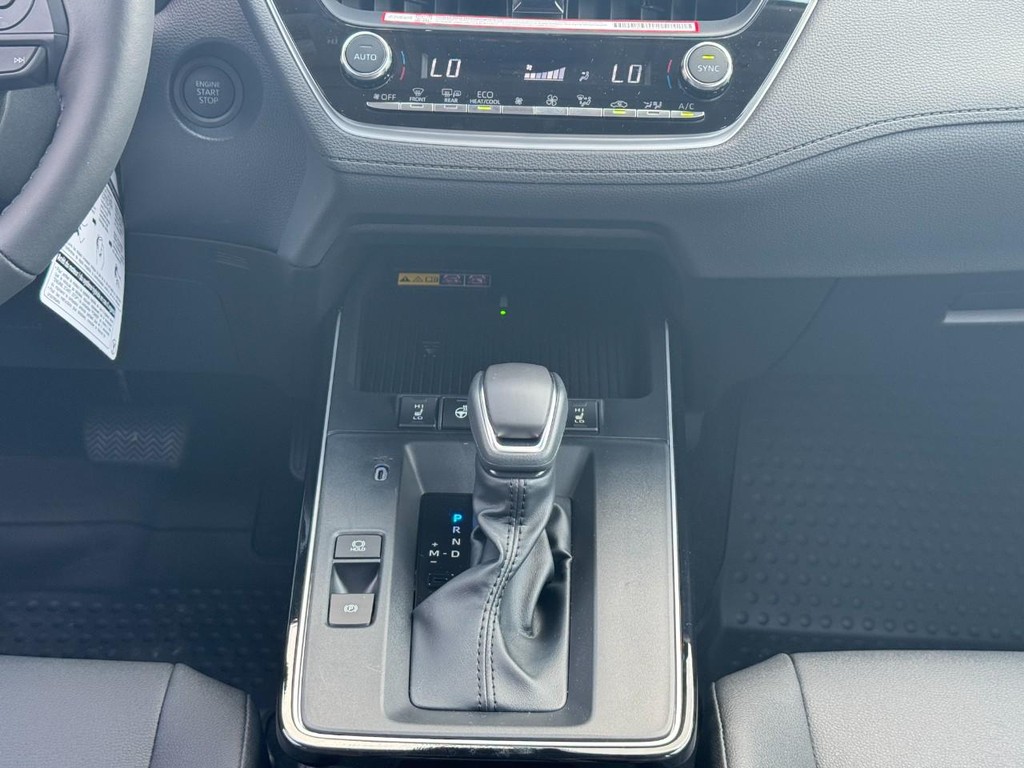 Toyota Corolla Cross Vehicle Image 10