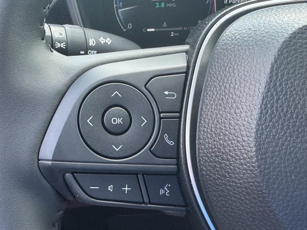 Toyota Corolla Cross Vehicle Image 13