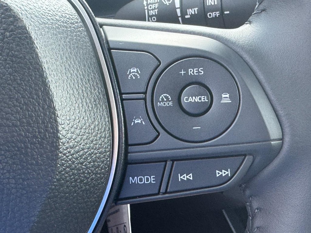 Toyota Corolla Cross Vehicle Image 14