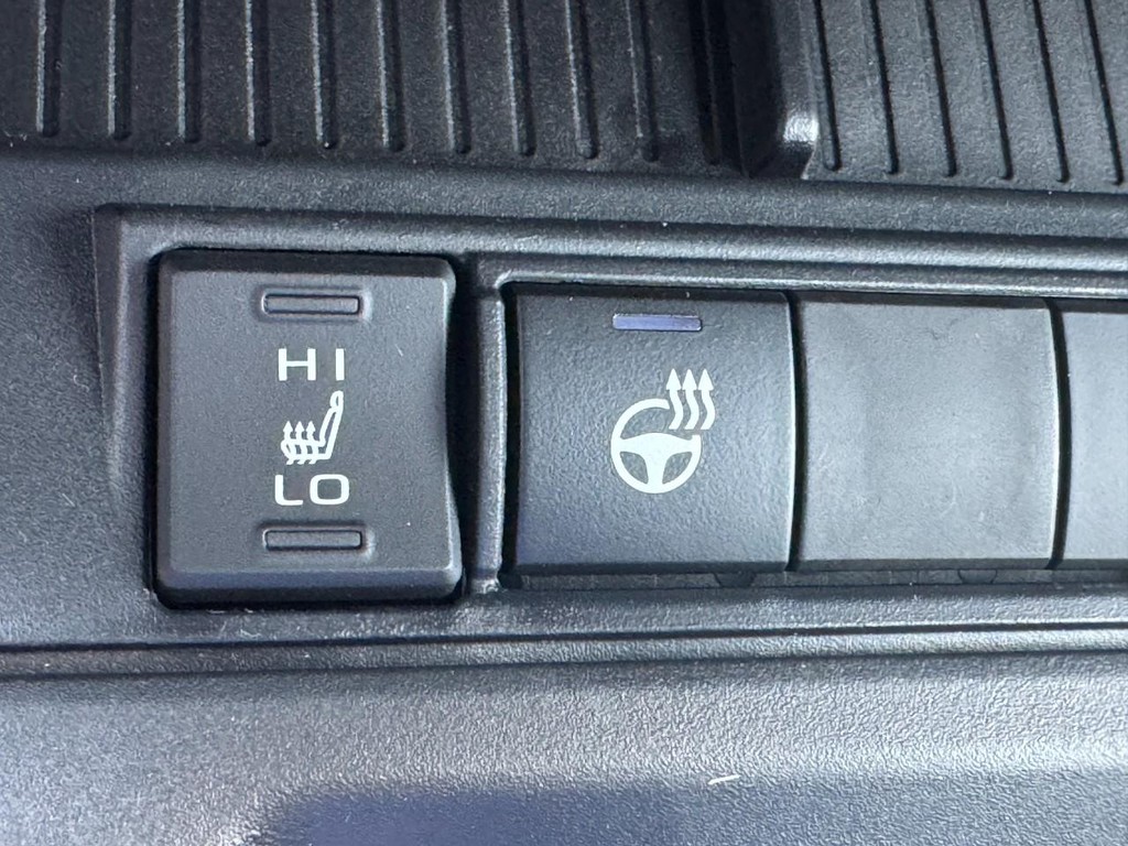 Toyota Corolla Cross Vehicle Image 16
