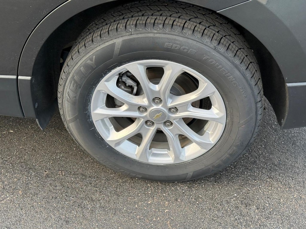 Chevrolet Equinox Vehicle Full-screen Gallery Image 08