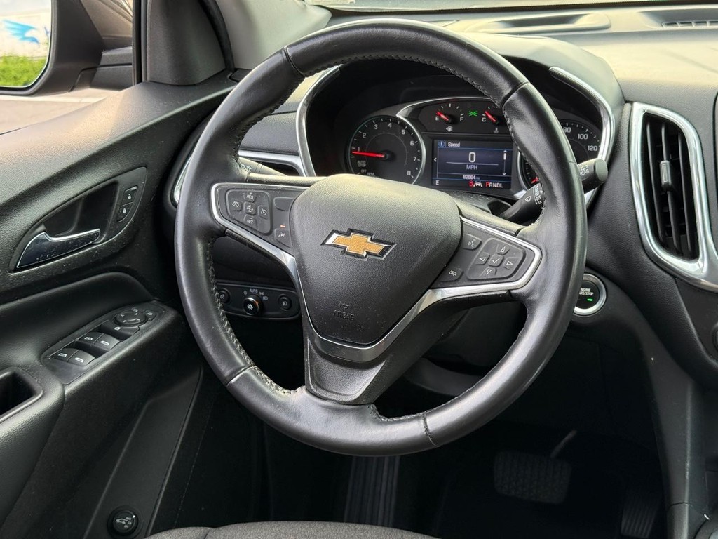 Chevrolet Equinox Vehicle Full-screen Gallery Image 13