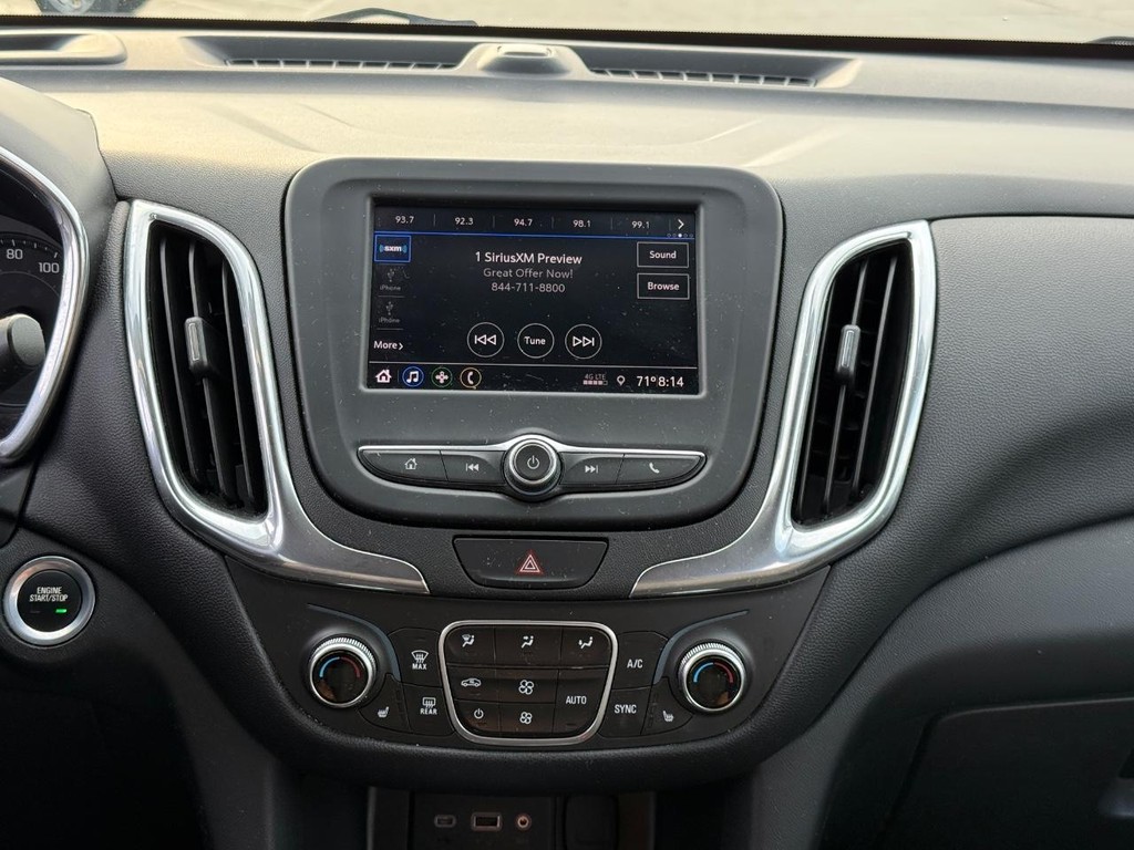 Chevrolet Equinox Vehicle Full-screen Gallery Image 14
