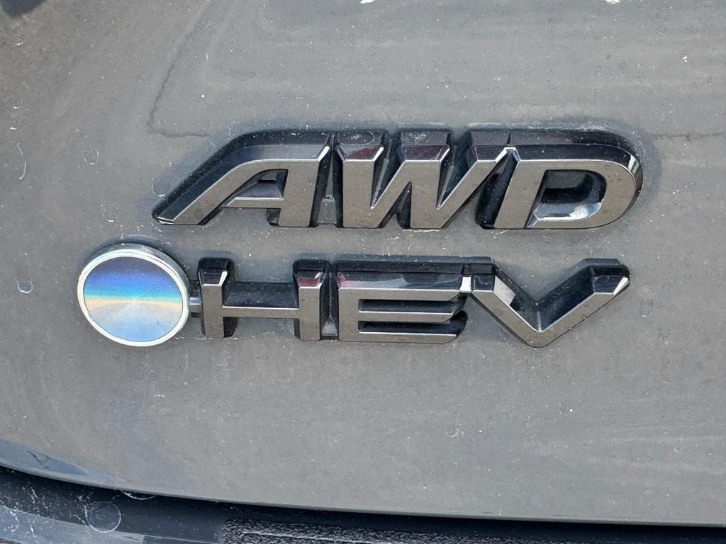 Toyota Camry Vehicle Image 5