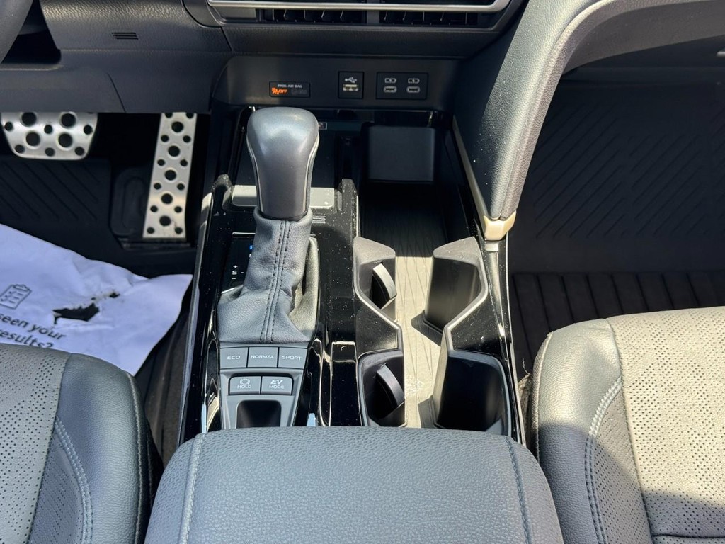 Toyota Camry Vehicle Image 17