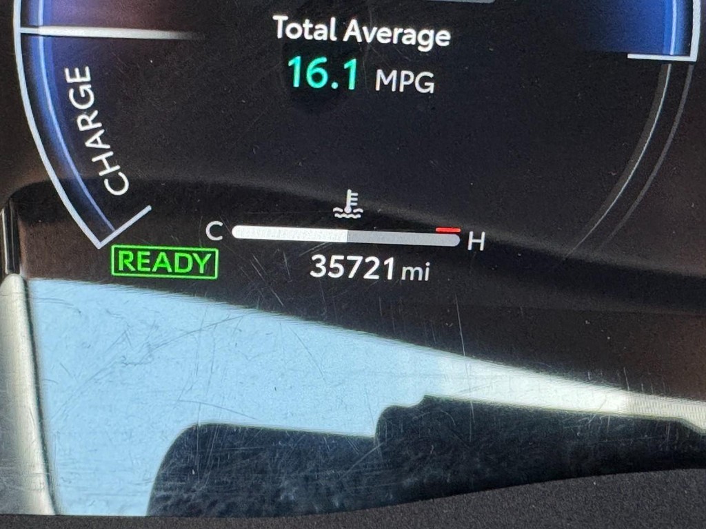 Toyota Camry Vehicle Image 24