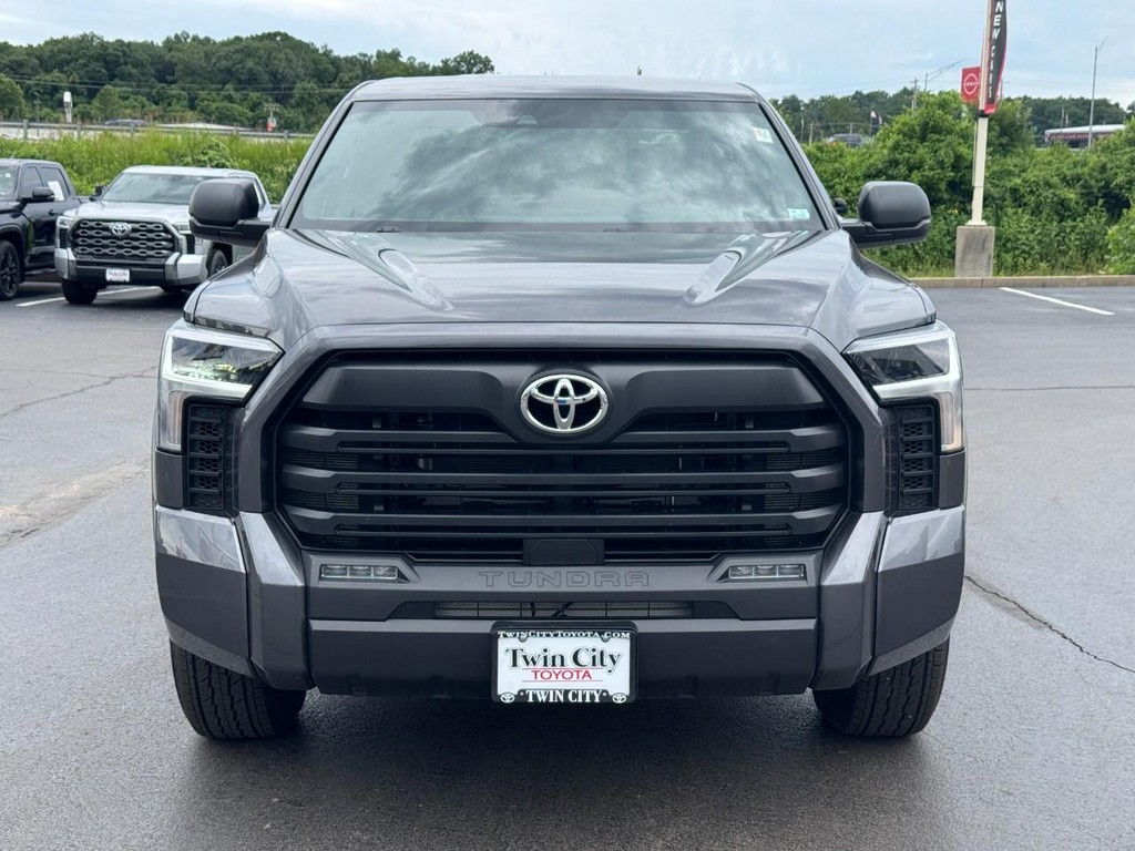 Toyota Tundra 4WD Vehicle Image 10