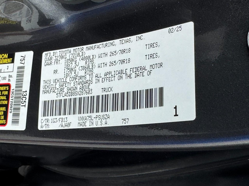 Toyota Tundra 4WD Vehicle Image 23
