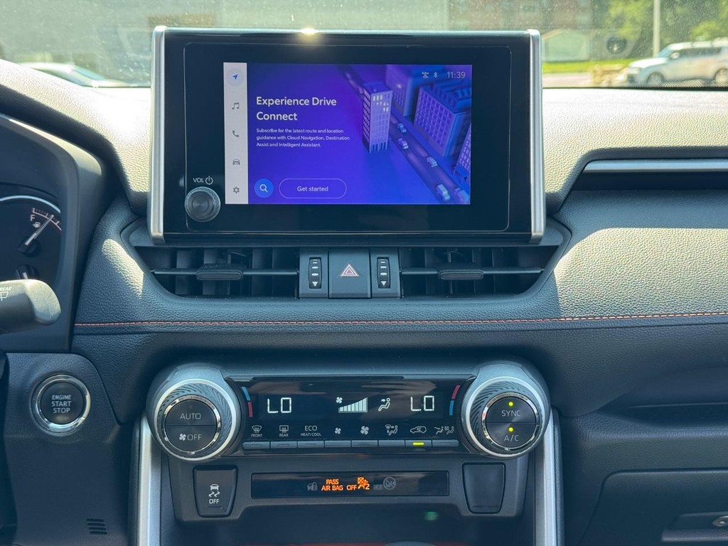 Toyota RAV4 Vehicle Image 14