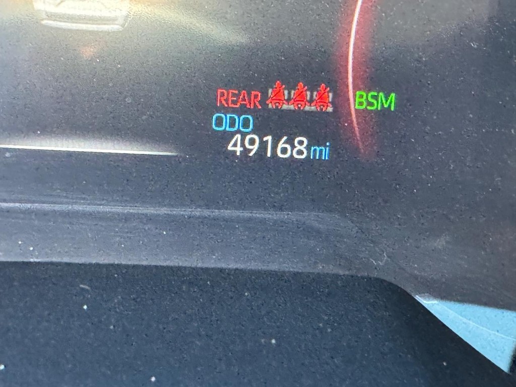 Toyota RAV4 Vehicle Image 21
