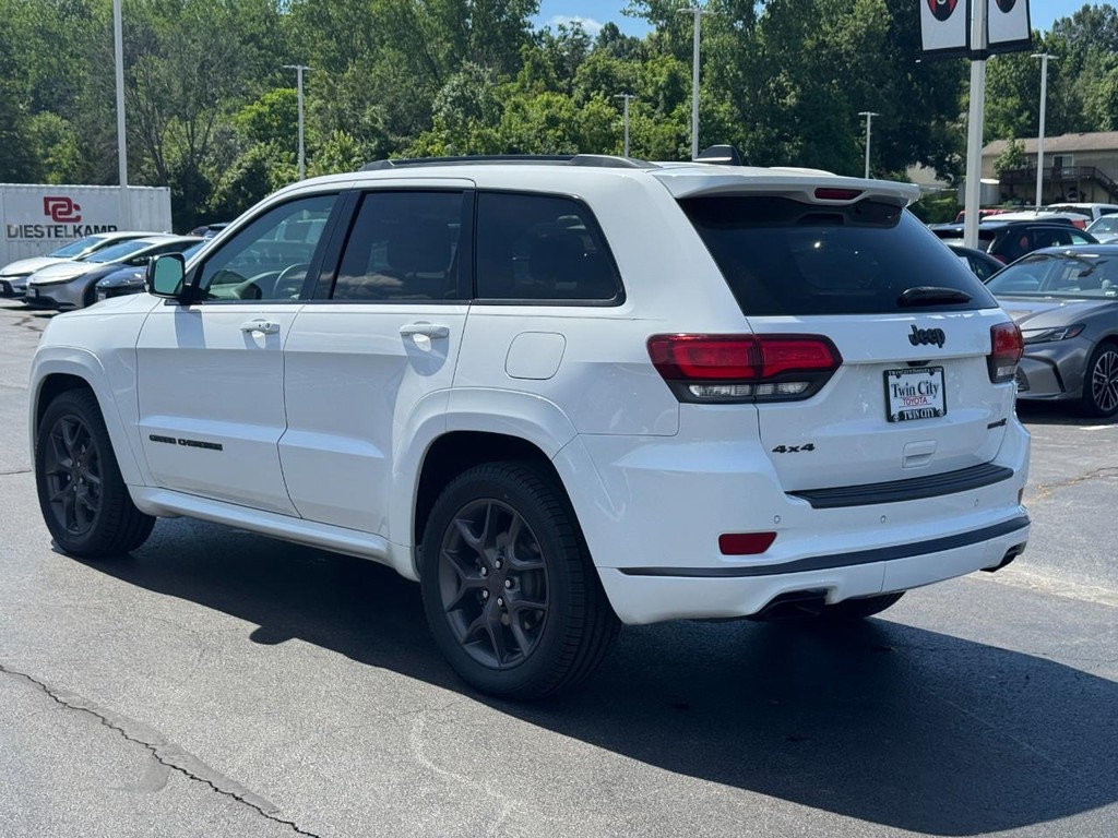 Jeep Grand Cherokee Vehicle Image 7