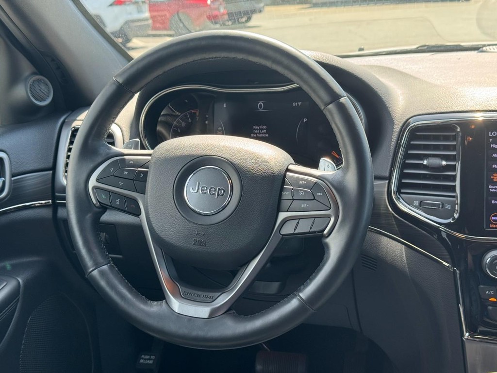 Jeep Grand Cherokee Vehicle Image 13