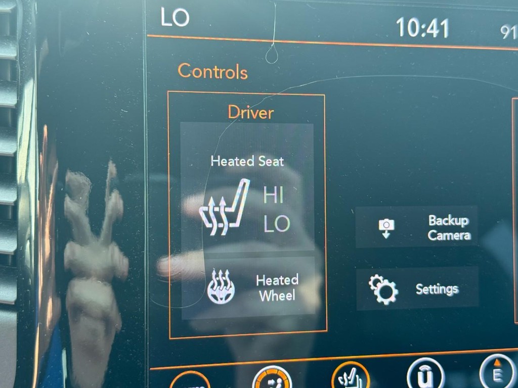 Jeep Grand Cherokee Vehicle Image 23