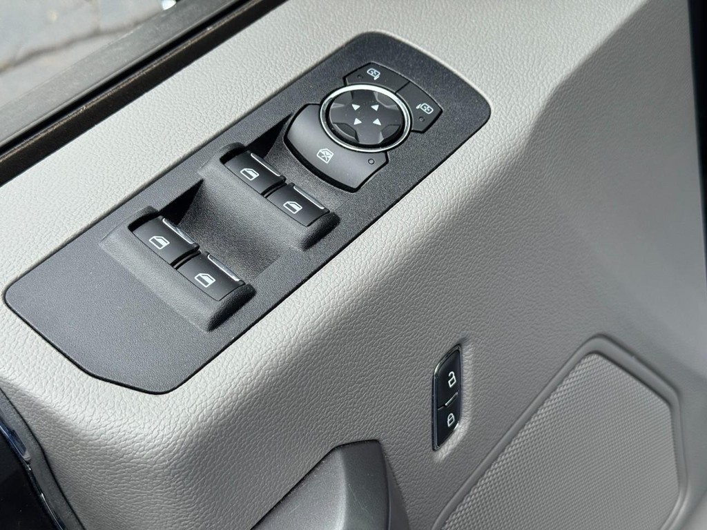 Ford F-150 Vehicle Image 16