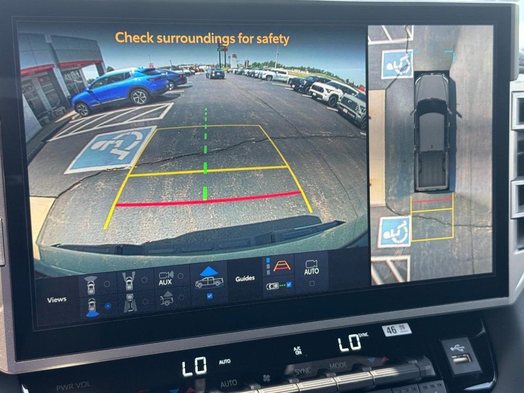 Toyota Tundra 4WD Vehicle Image 20