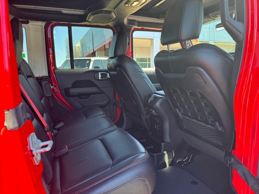 Jeep Wrangler Unlimited Vehicle Image 10