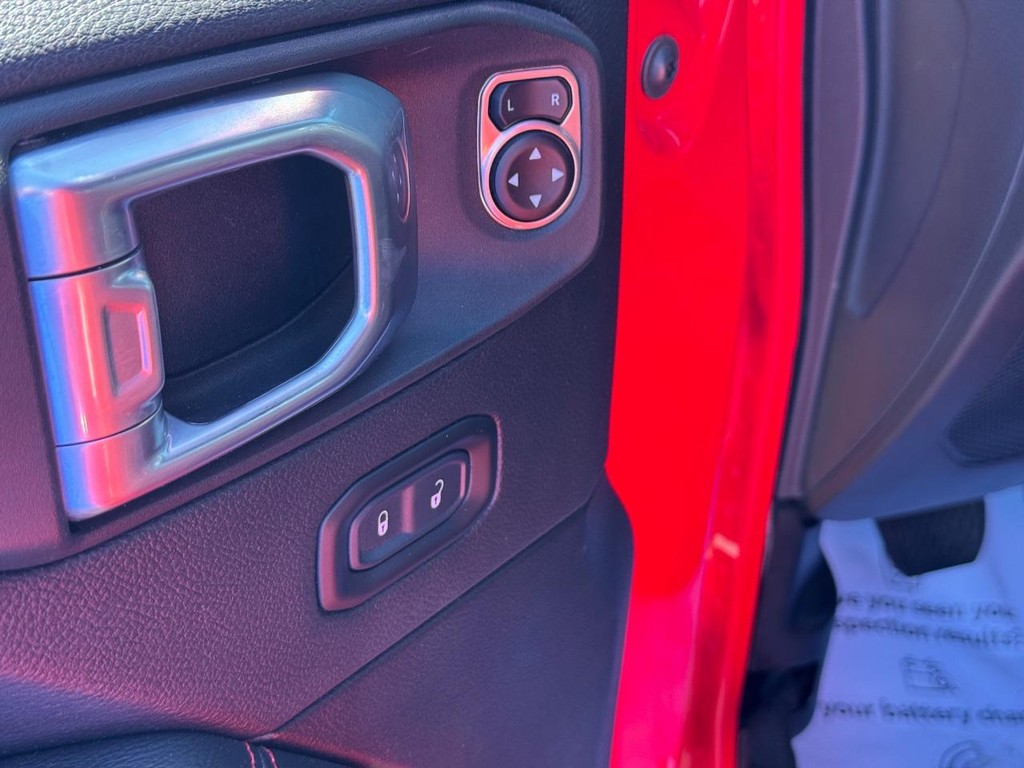 Jeep Wrangler Unlimited Vehicle Image 15