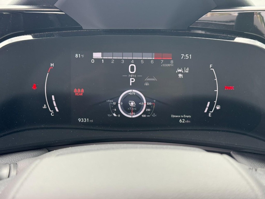 Lexus NX Vehicle Image 21