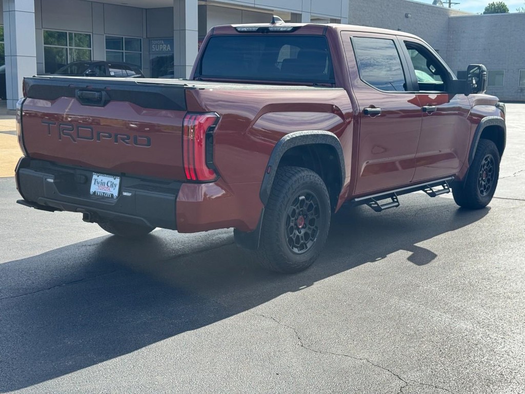 Toyota Tundra 4WD Vehicle Image 3