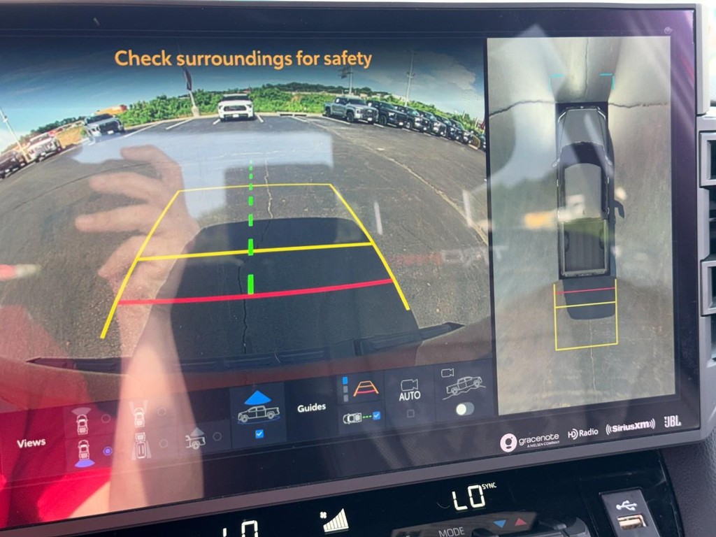Toyota Tundra 4WD Vehicle Image 23