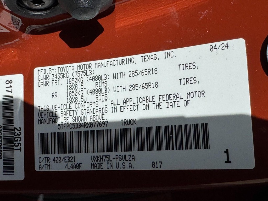 Toyota Tundra 4WD Vehicle Image 24