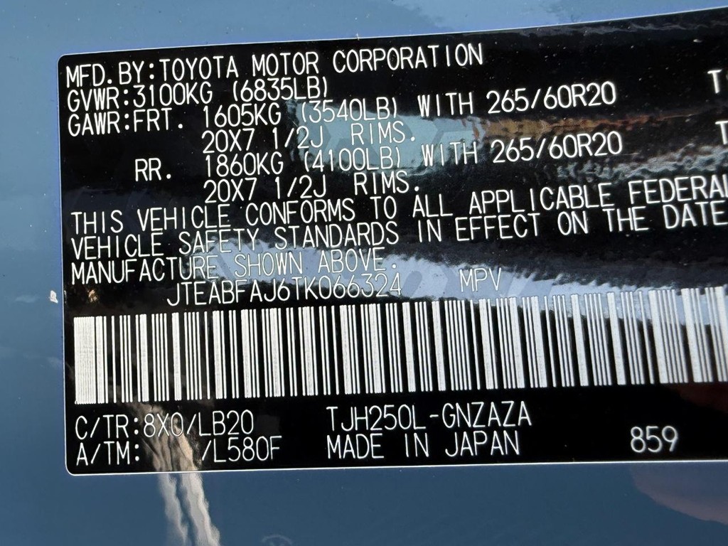 Toyota Land Cruiser Vehicle Image 24