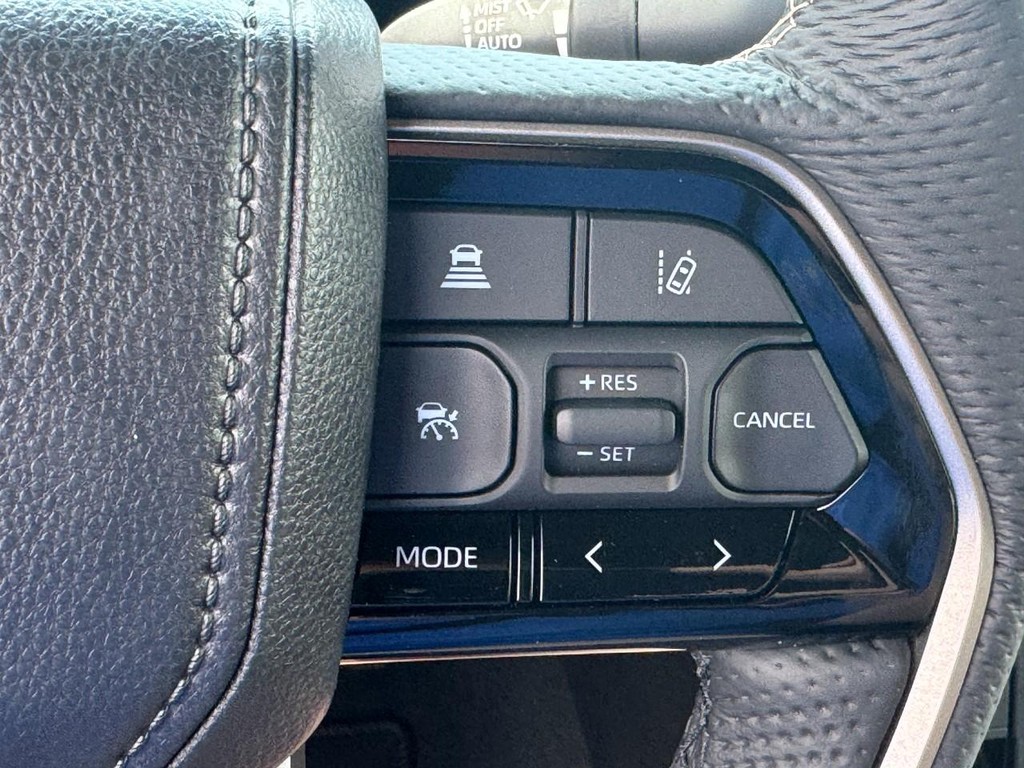 Toyota Tundra 4WD Vehicle Image 17