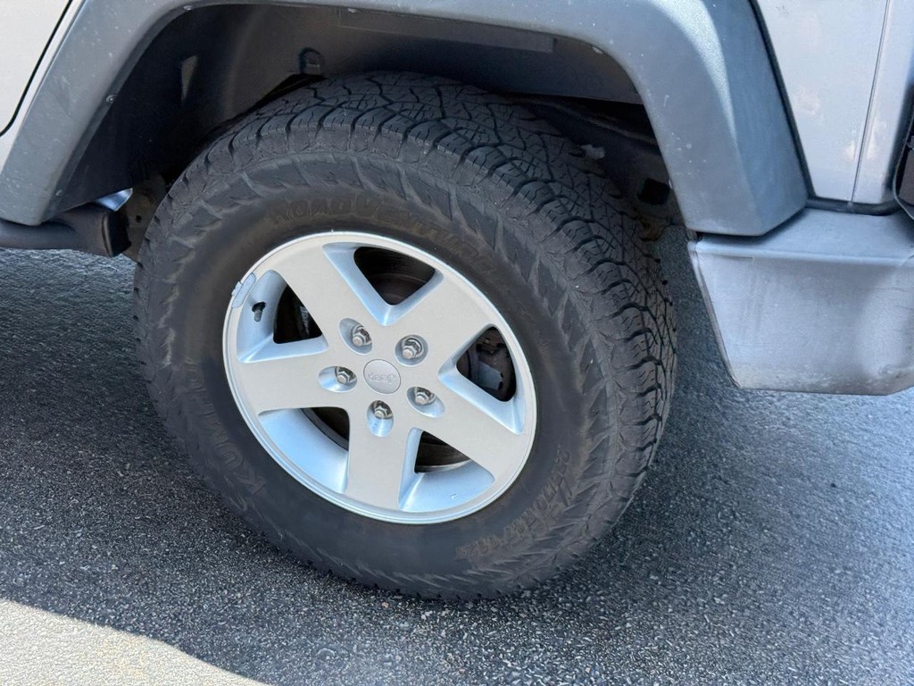 Jeep Wrangler Unlimited Vehicle Image 7