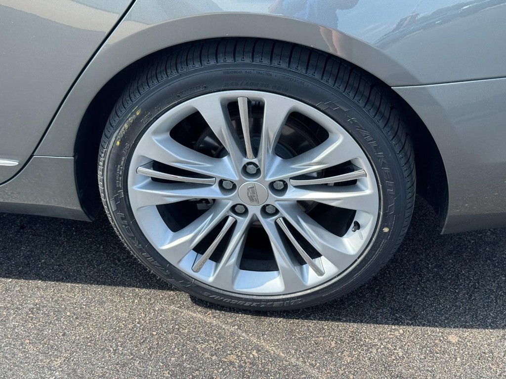Cadillac CT6 Vehicle Image 8