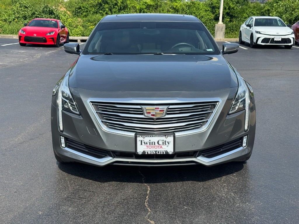 Cadillac CT6 Vehicle Image 10