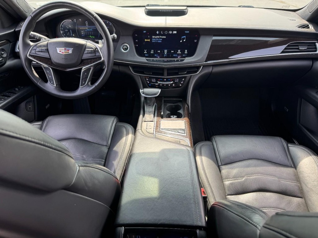 Cadillac CT6 Vehicle Image 13