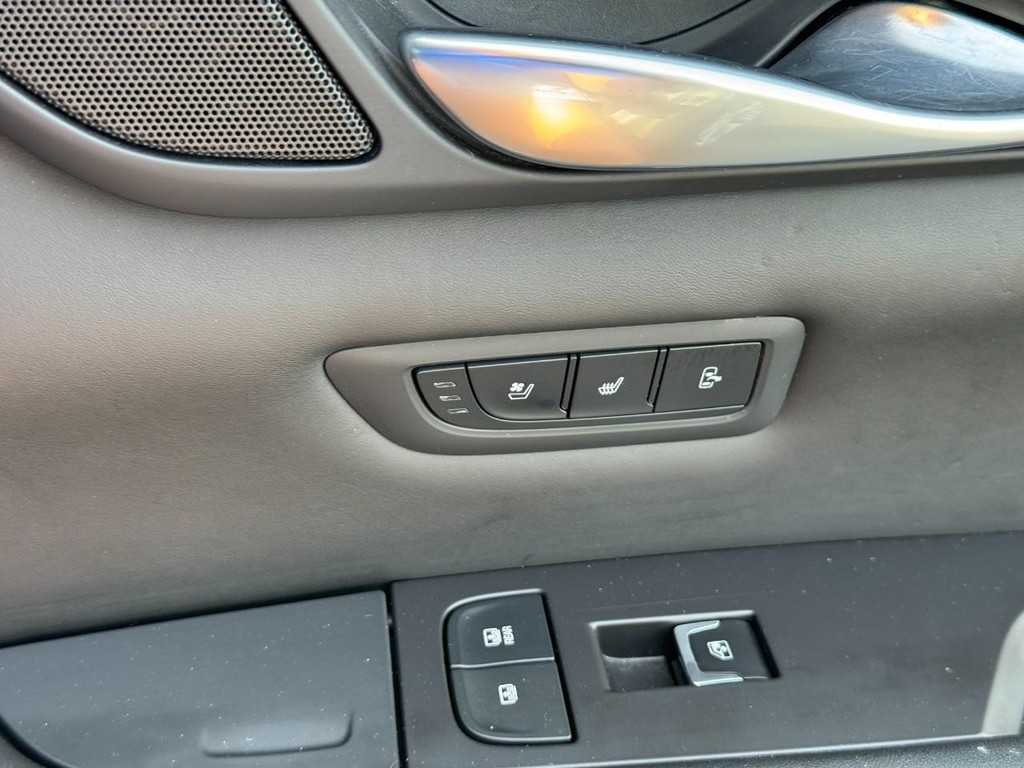 Cadillac CT6 Vehicle Image 17