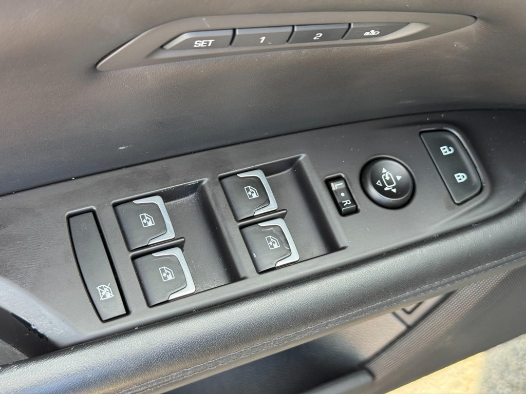Cadillac CT6 Vehicle Image 18