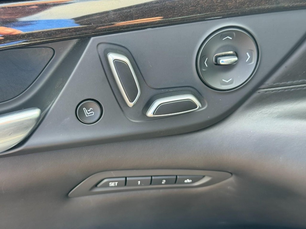 Cadillac CT6 Vehicle Image 19