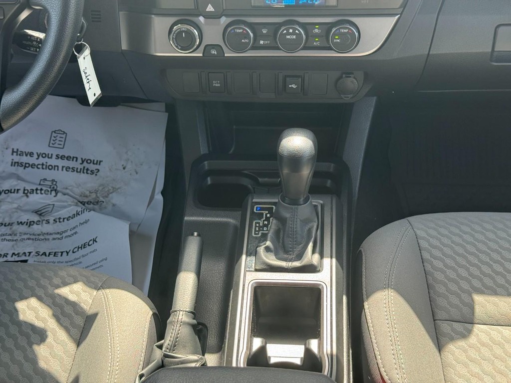 Toyota Tacoma 4WD Vehicle Image 15