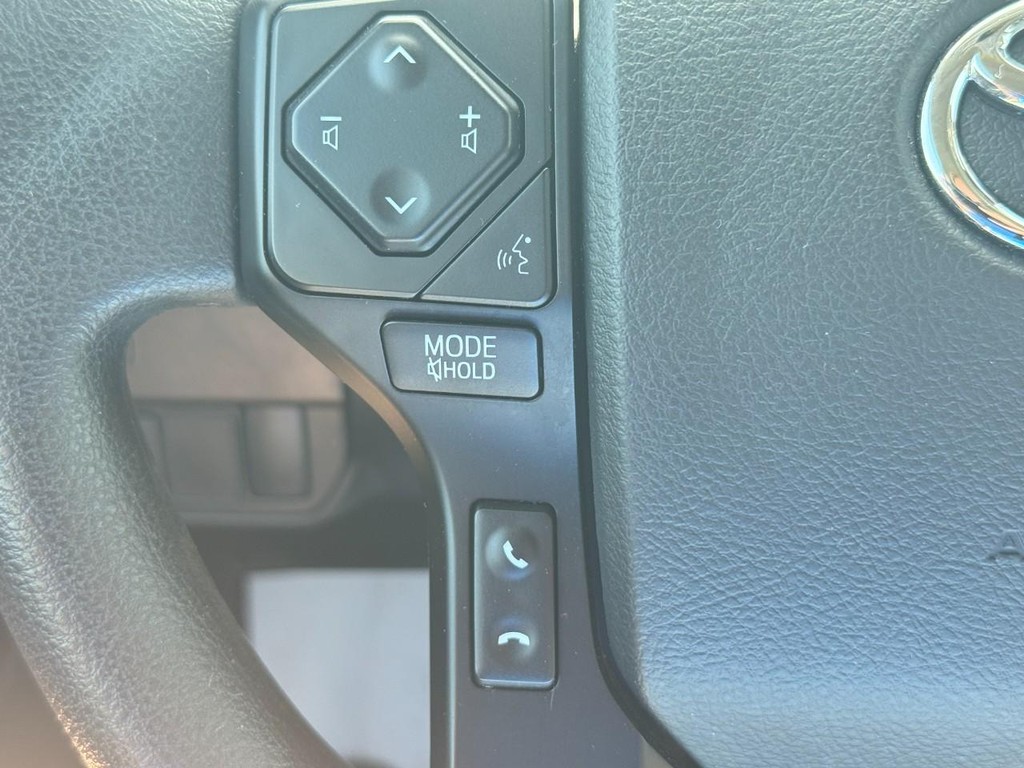 Toyota Tacoma 4WD Vehicle Image 18