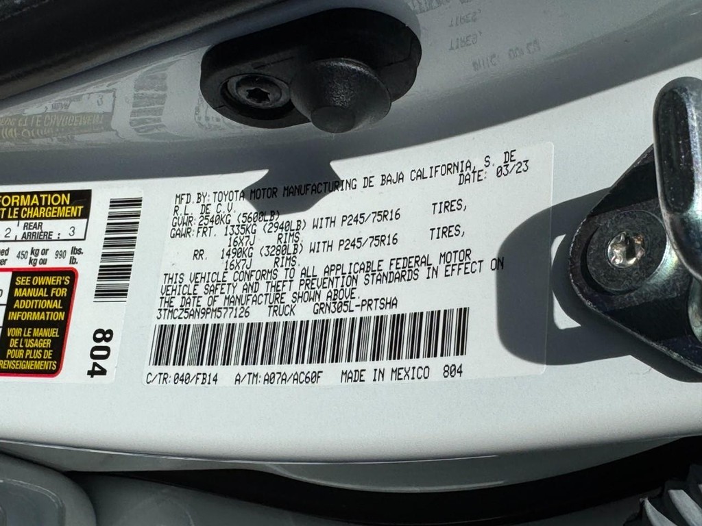 Toyota Tacoma 4WD Vehicle Image 23