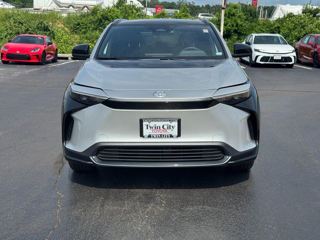Toyota bZ4X Vehicle Image 9