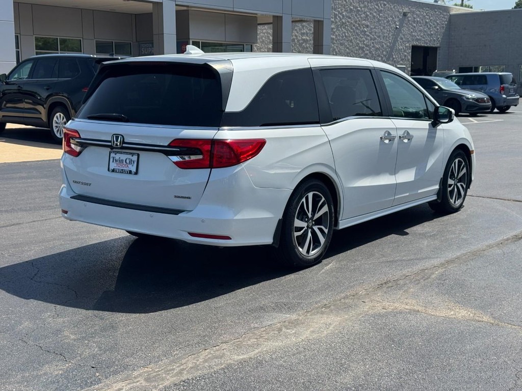 Honda Odyssey Vehicle Image 3