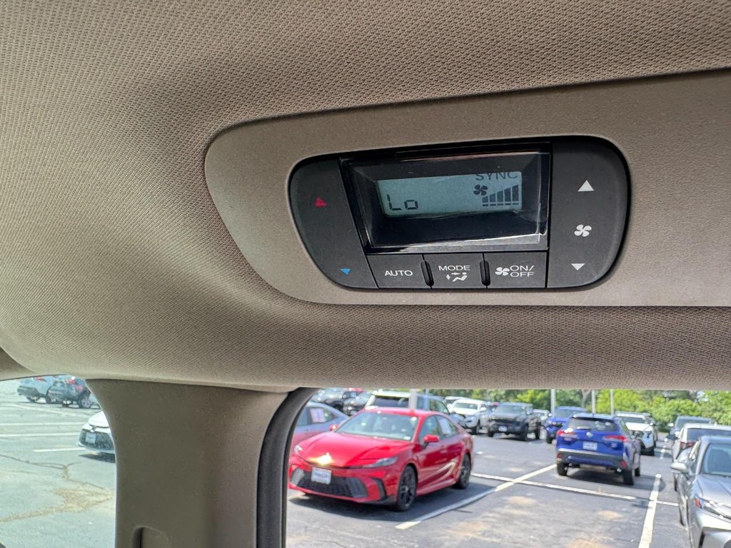Honda Odyssey Vehicle Image 14